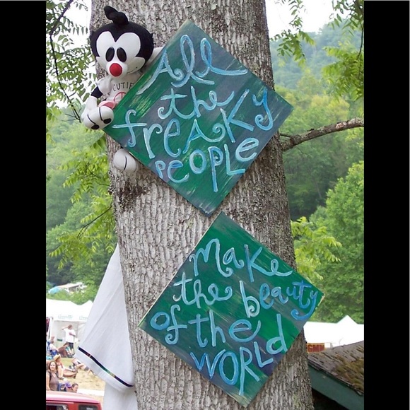 Meet your Posher, Dot! THIS LISTING NOT FOR SALE! - Picture 2 of 12